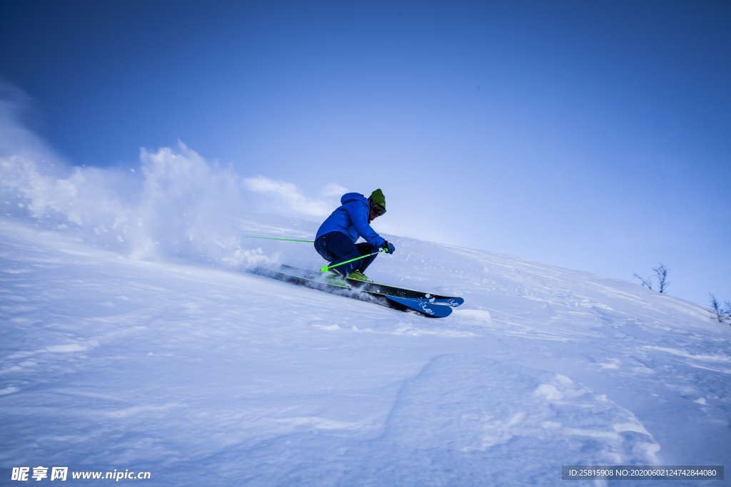 滑雪运动滑雪板图片