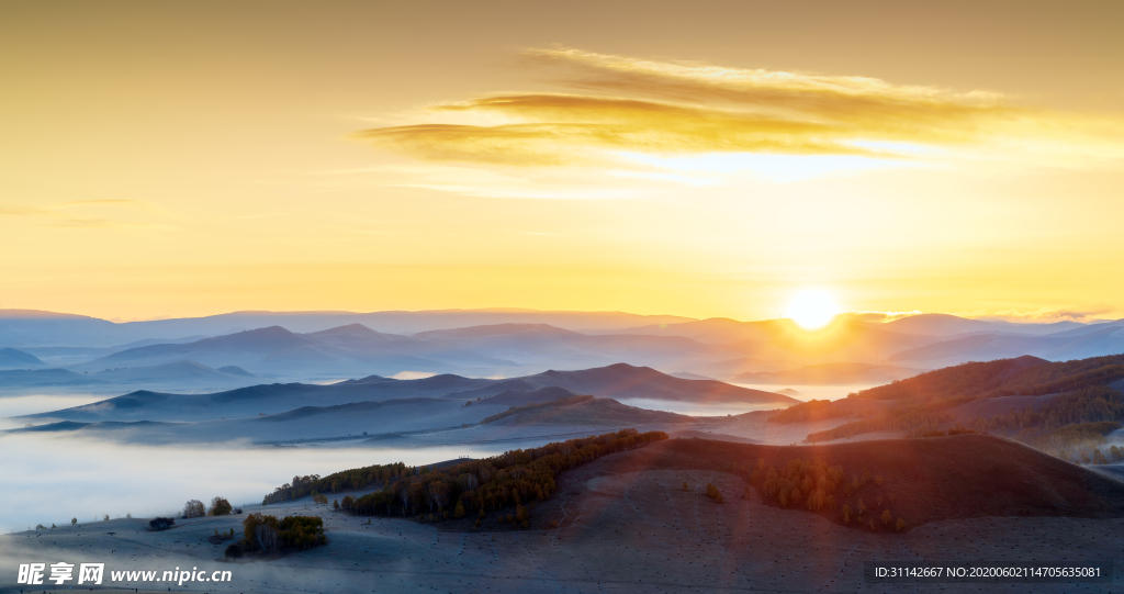 清晨山景