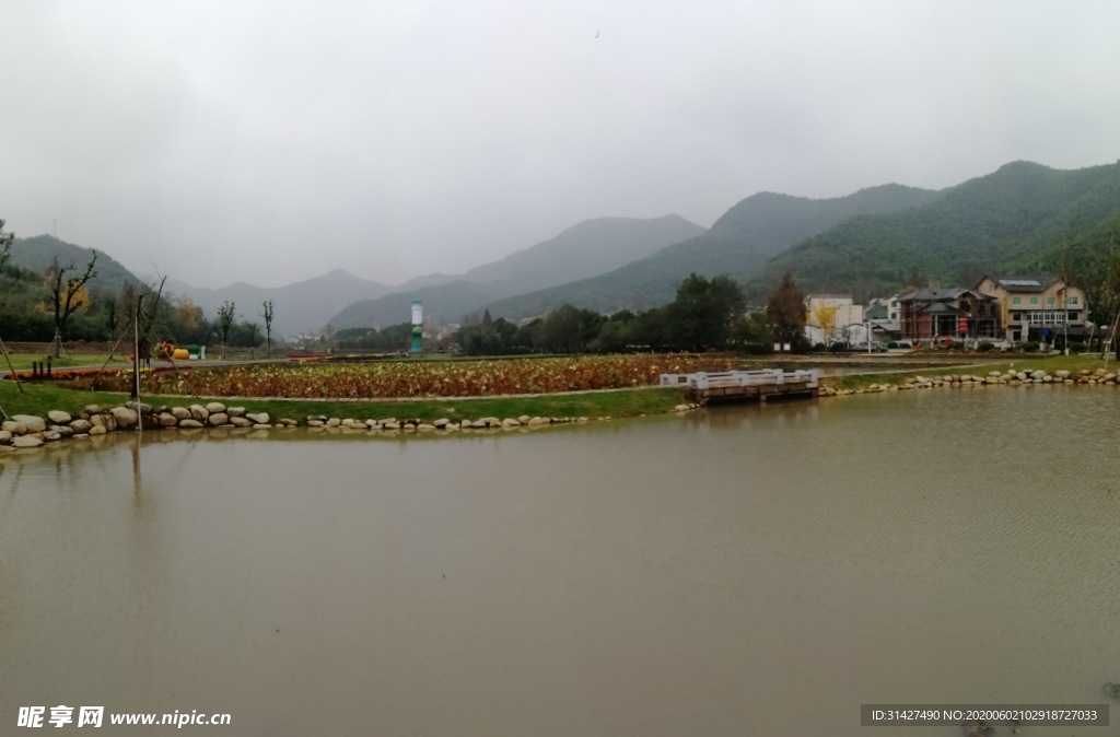 雨后余村