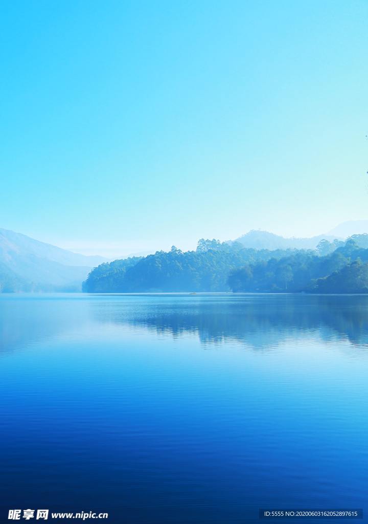 湖水
