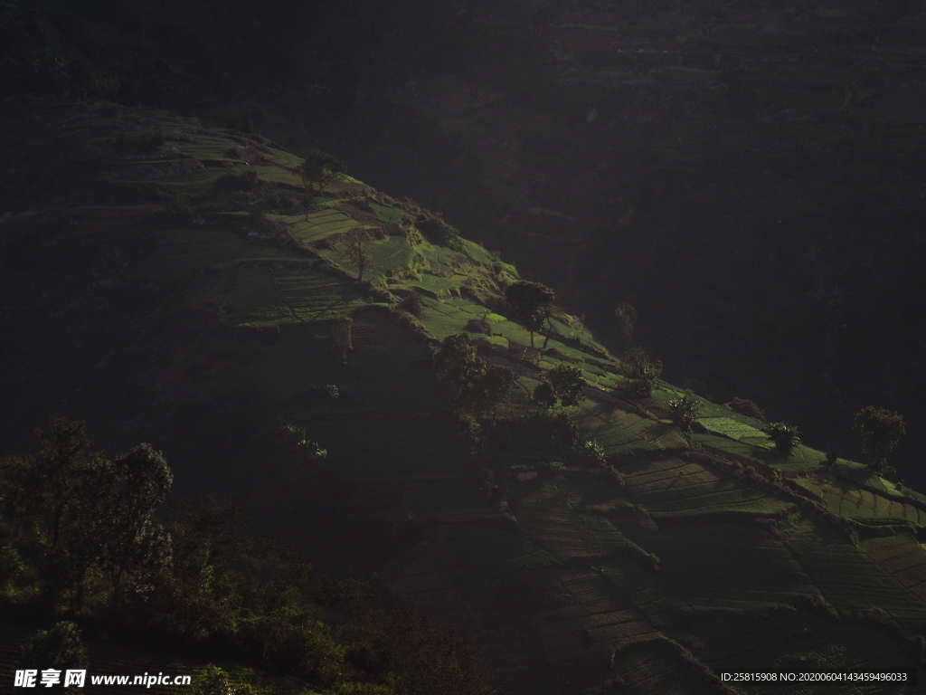 梯田唯美风景图片