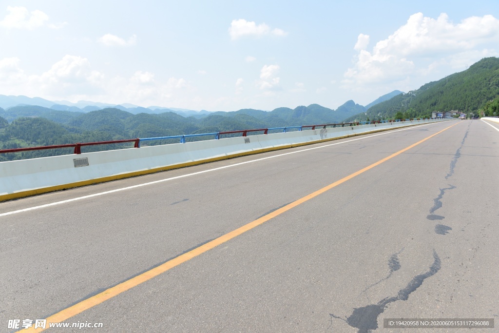 乡村道路汽车素材