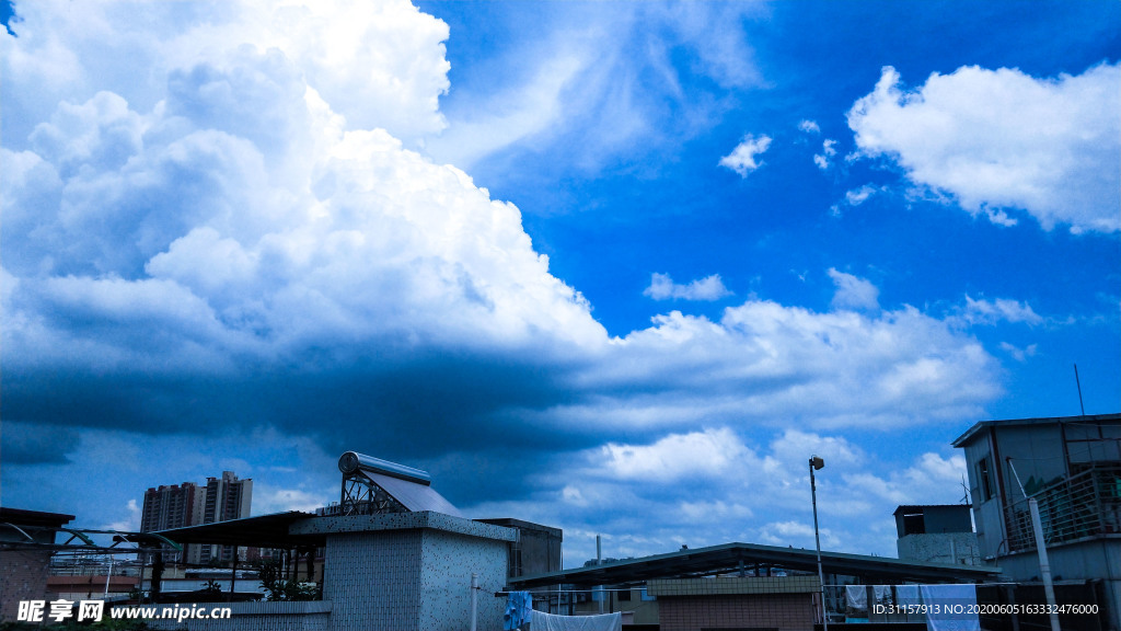 天空