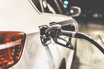 加油的汽车