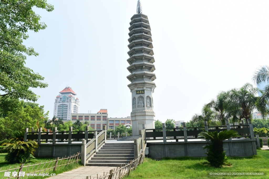 福建南普陀寺万寿塔