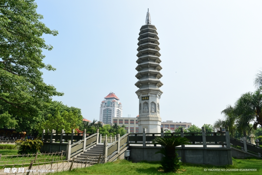 福建南普陀寺万寿塔