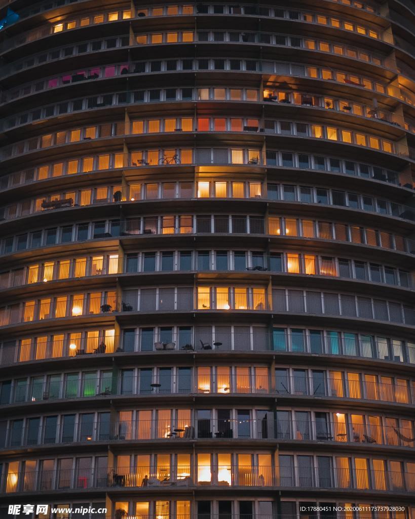 几何形建筑