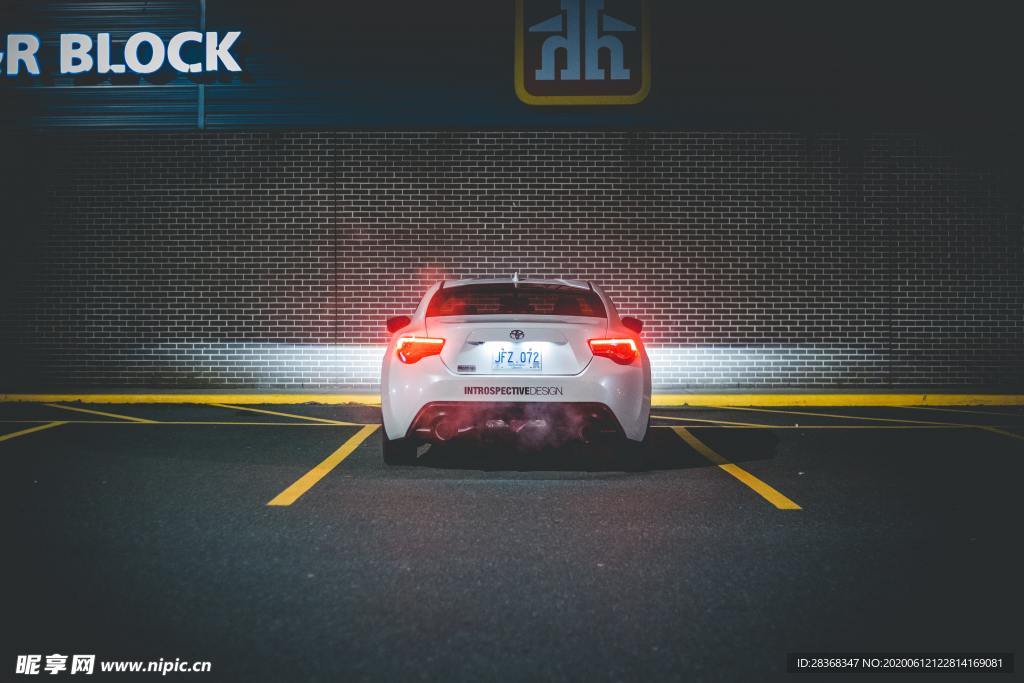 跑车