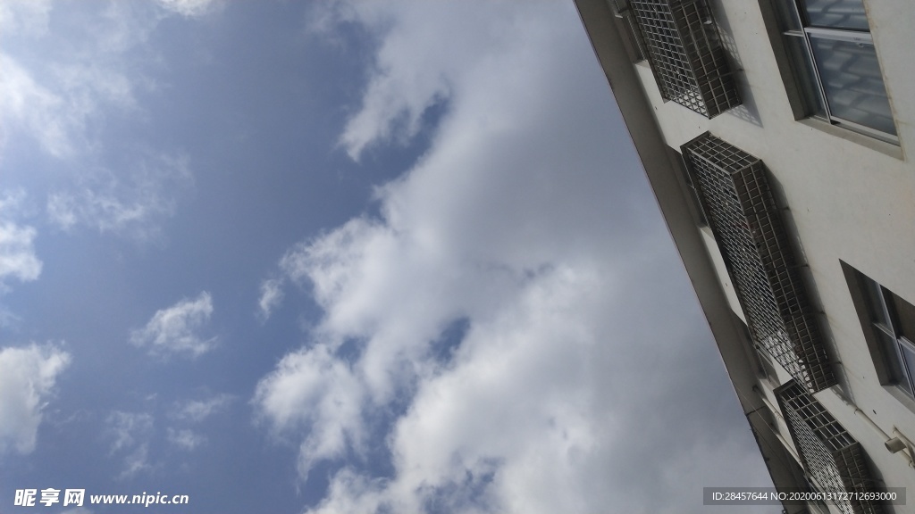 天空