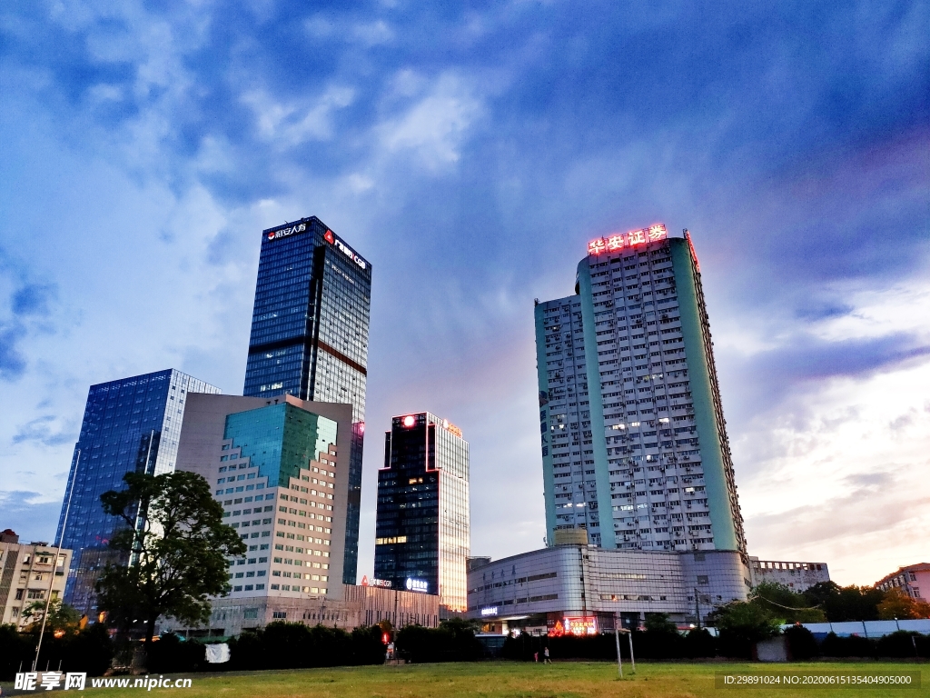 城市