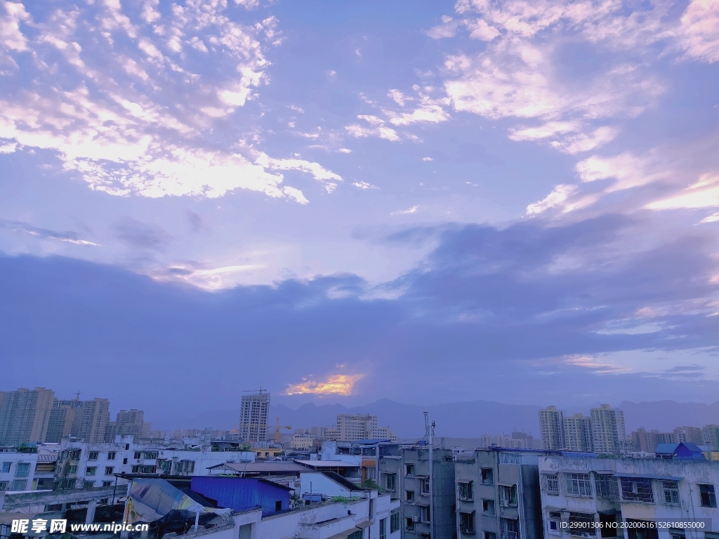 天空