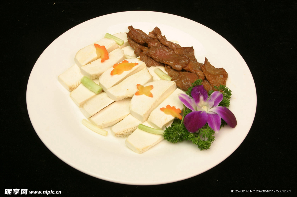灵菇炒牛肉爽