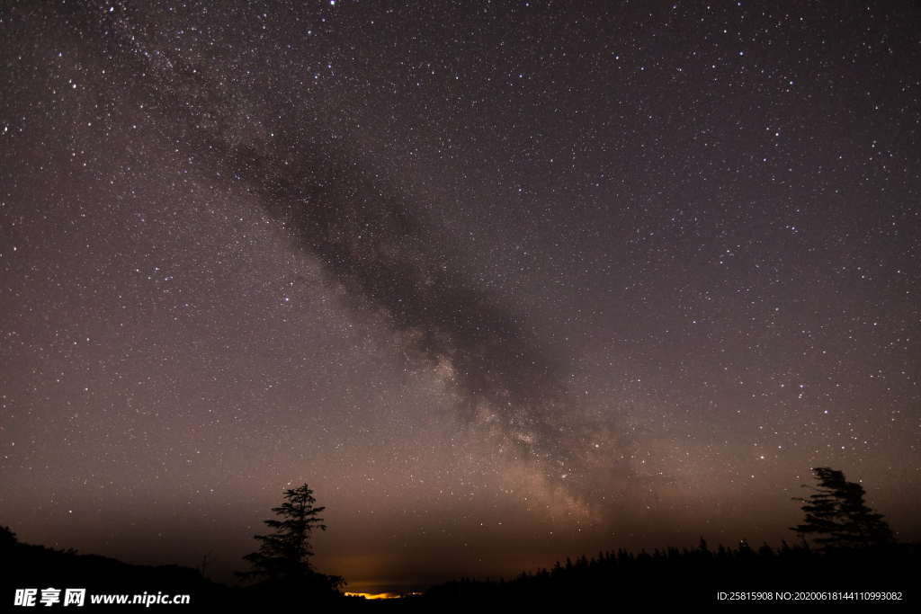 星空夜空银河宇宙图片