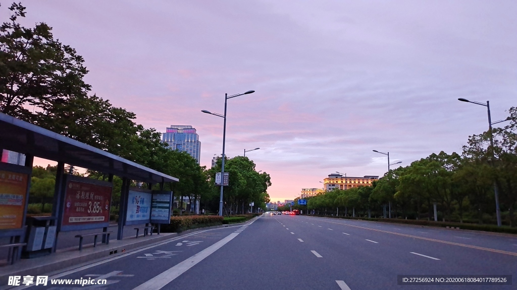 雨后霞光