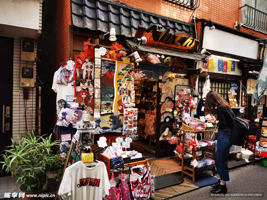 浅草寺旁的小店