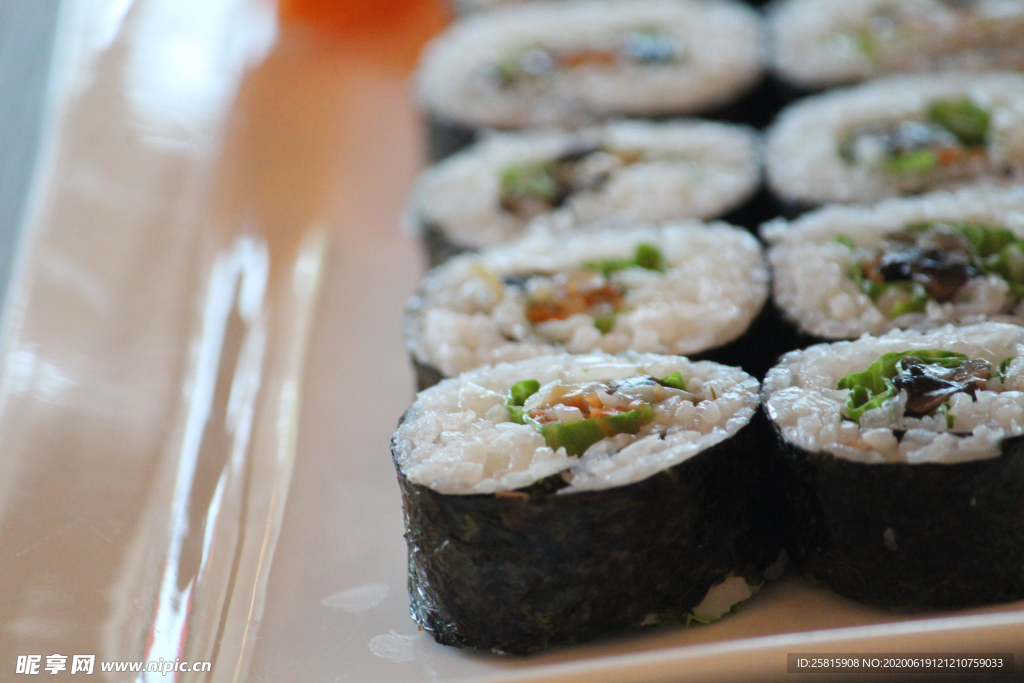 寿司料理海鲜美味图片