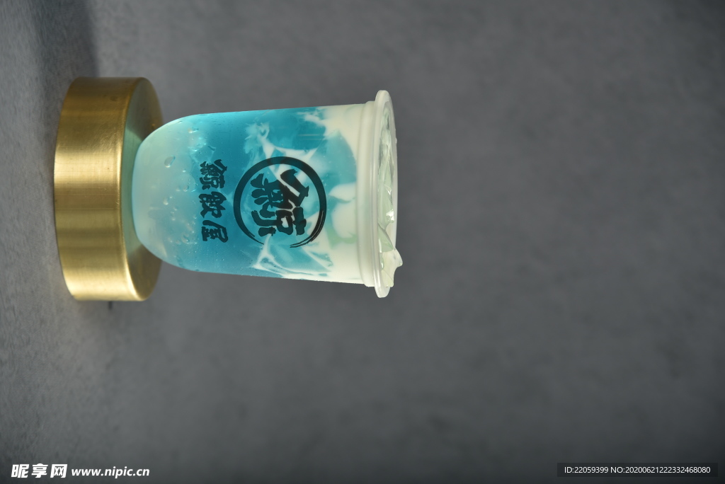 椰奶奶茶