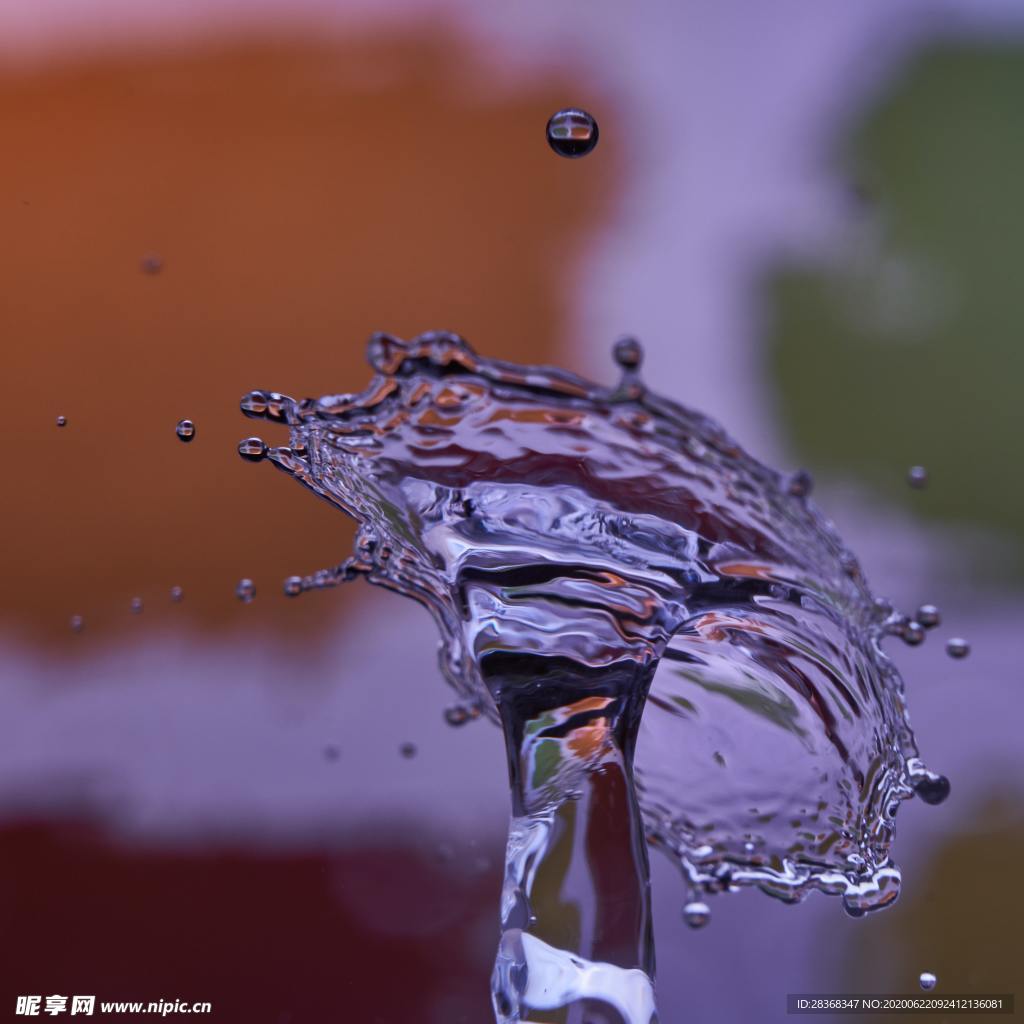 溅起的水花