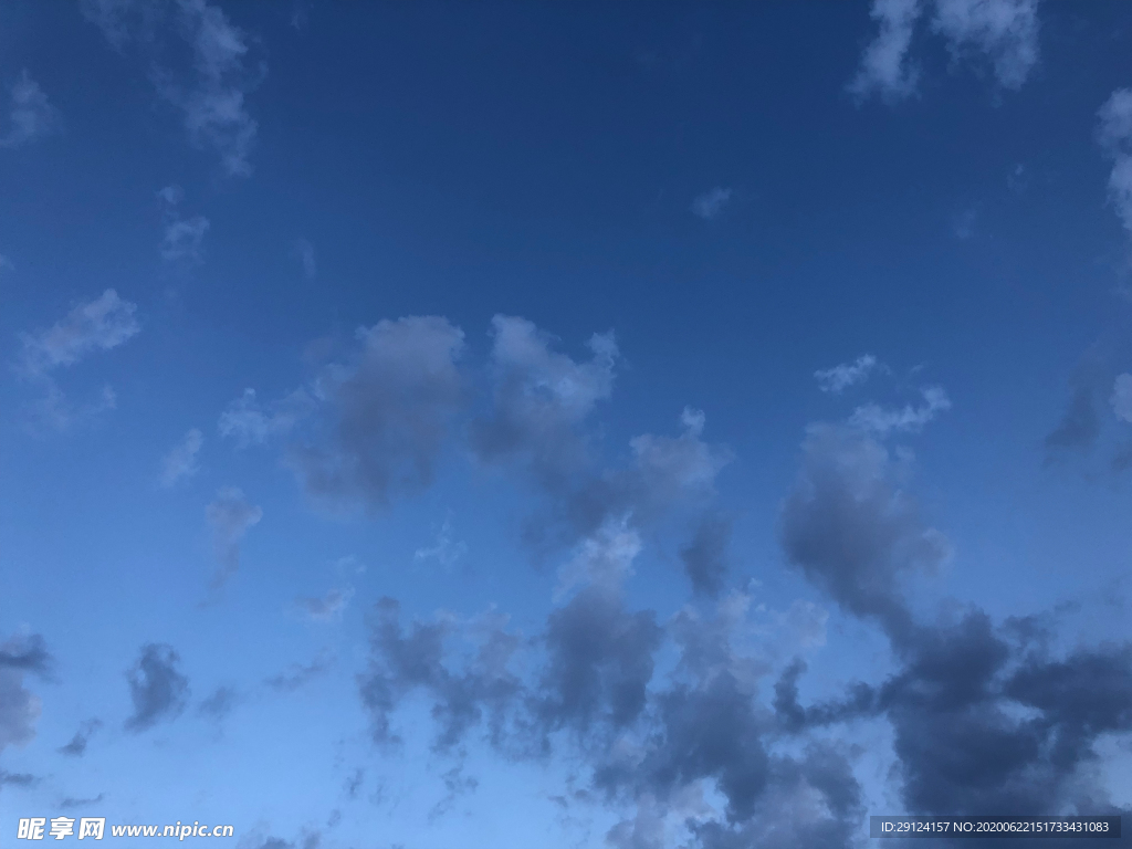 天空