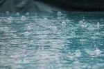雨水下雨