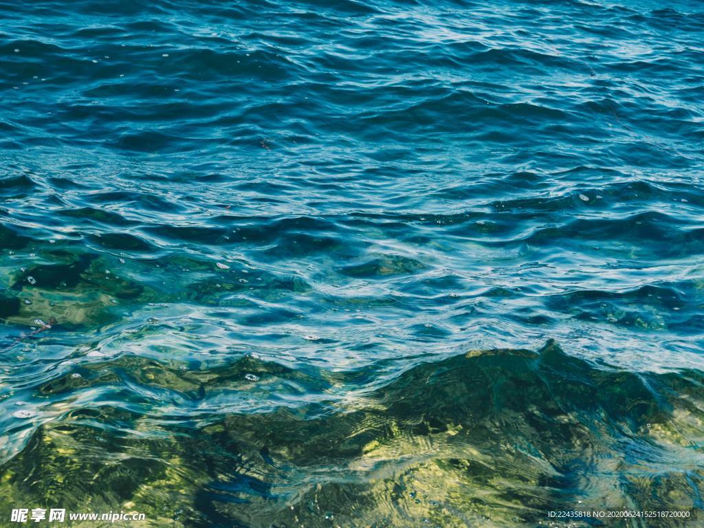 清澈水面 海水 海洋