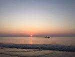 海边日出