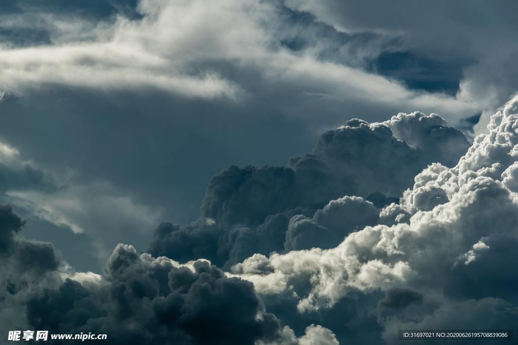 天空