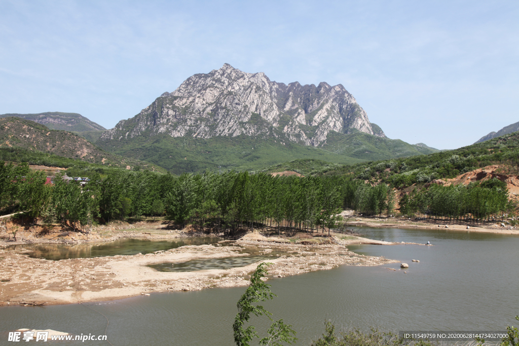 御寨山春景