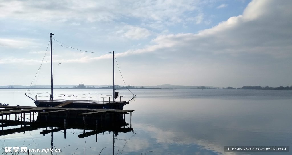 天空 河流