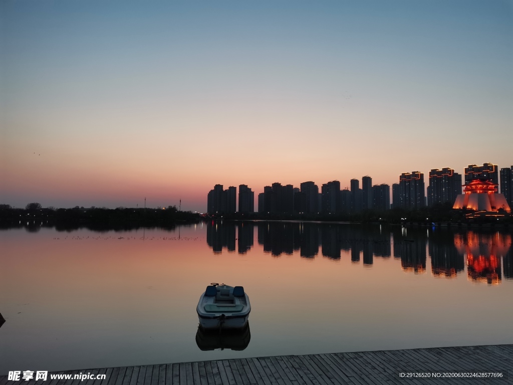 东湖