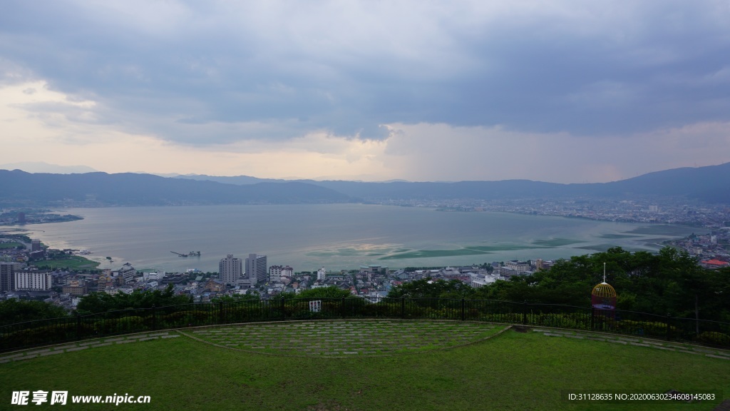 湖泊 城市