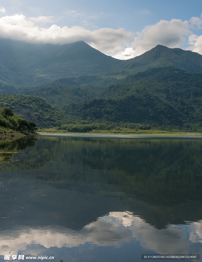 山脉 河流