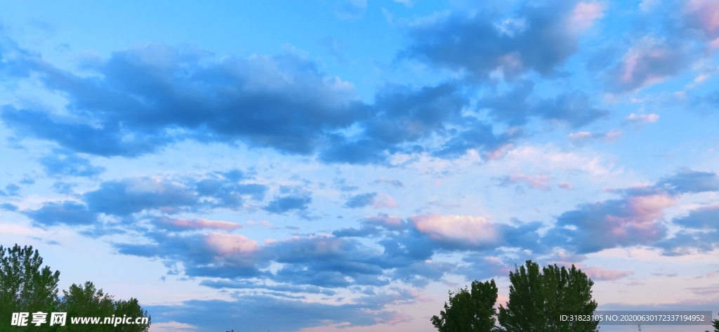 天空