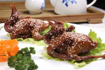 油烫乳鸽
