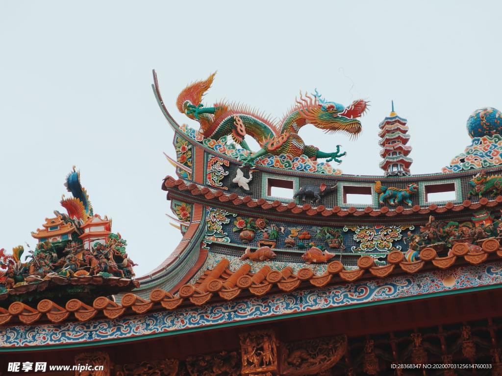 龙雕塑