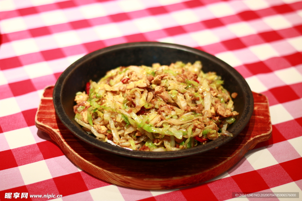 中餐餐饮美食卷心菜粉丝煲