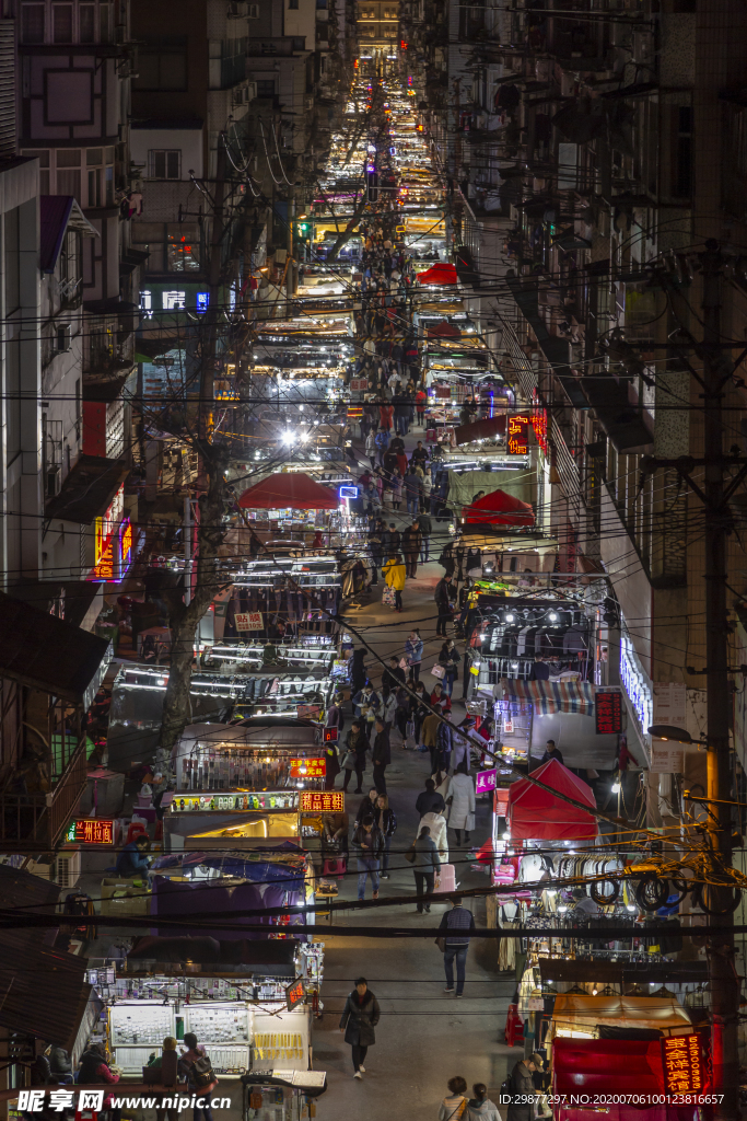 武汉宝城路夜市一条街