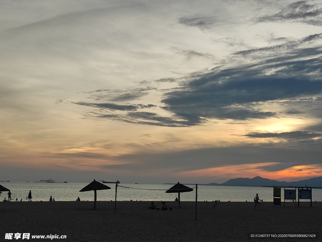 海夏夕阳