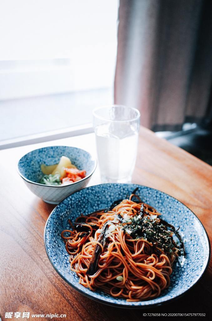 面条 米粉 美食