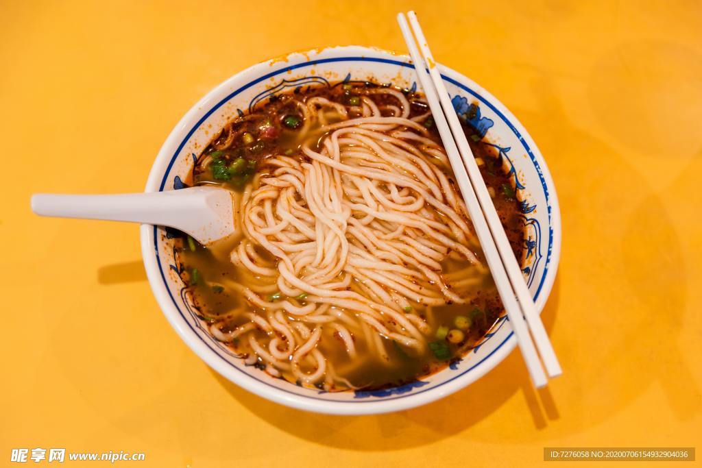 面条 米粉 美食