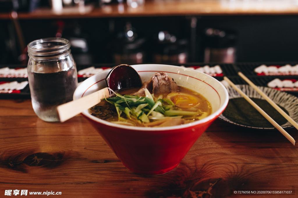 面条 米粉 美食