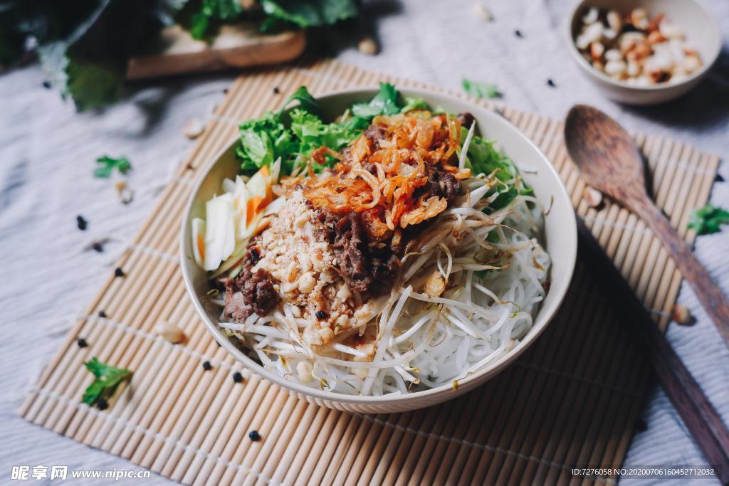 面条 米粉 美食