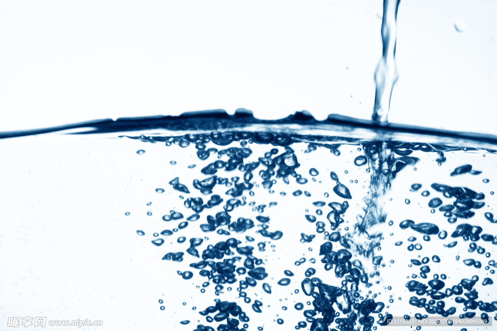水