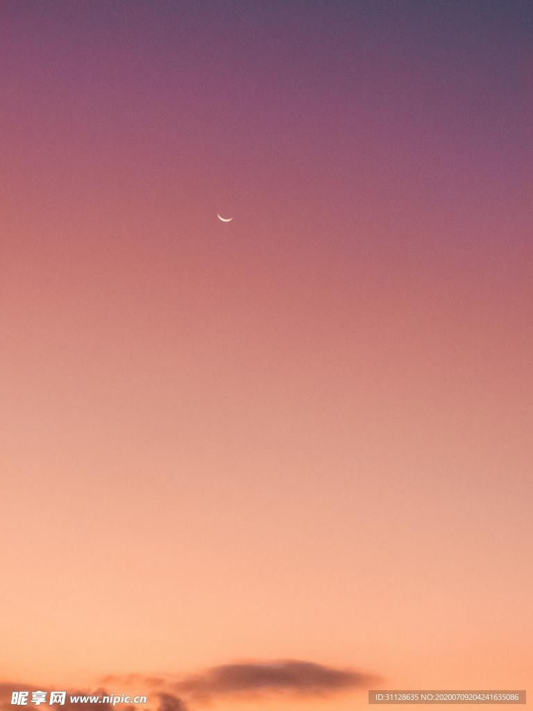 天空 月亮 云彩