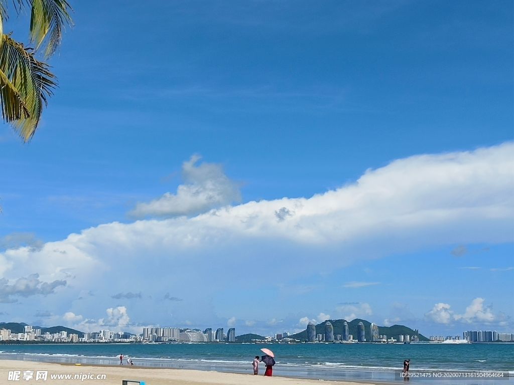 蓝天白云  海南风景