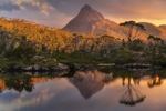 夕阳山水景观