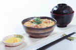 鸡肉盖饭