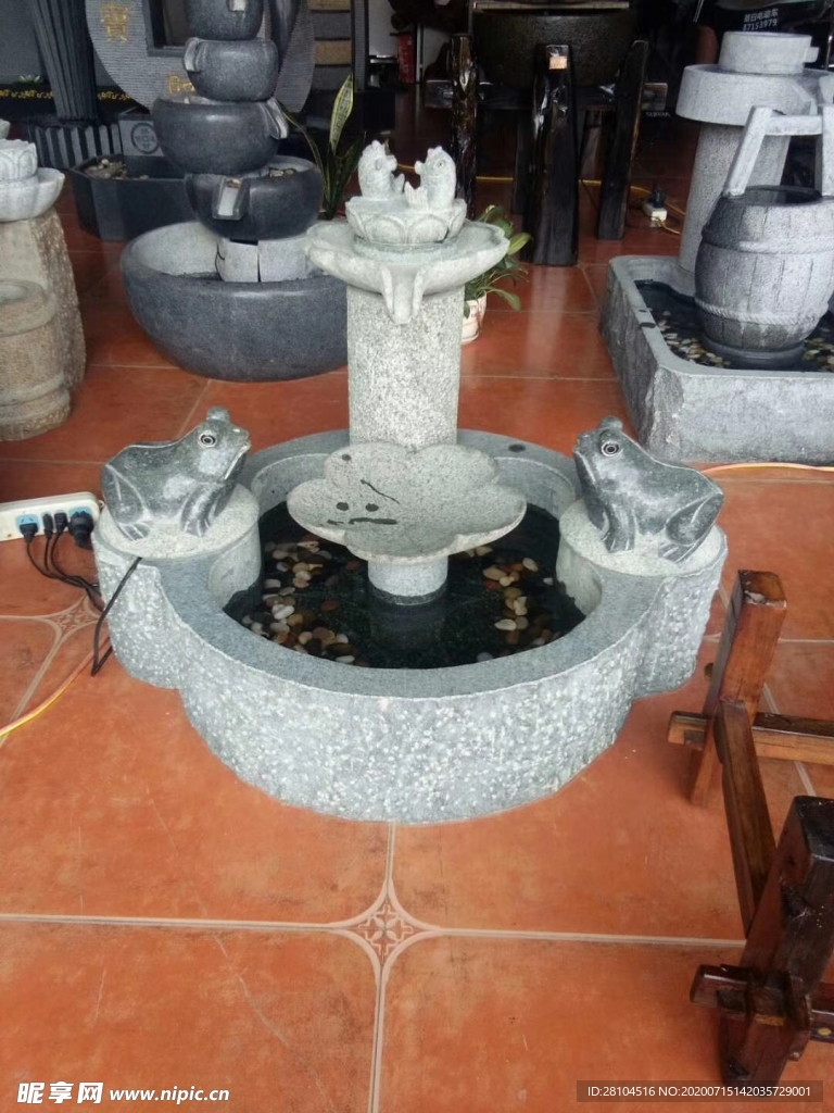 青蛙水景