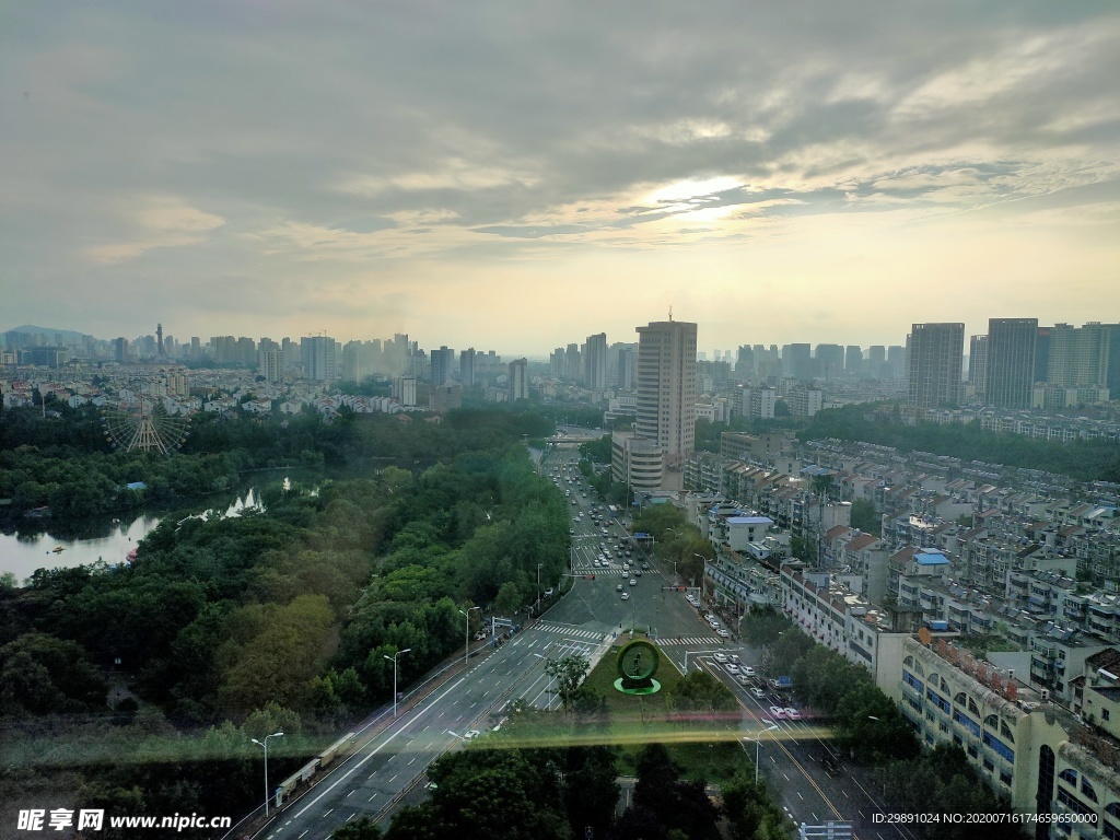 城市