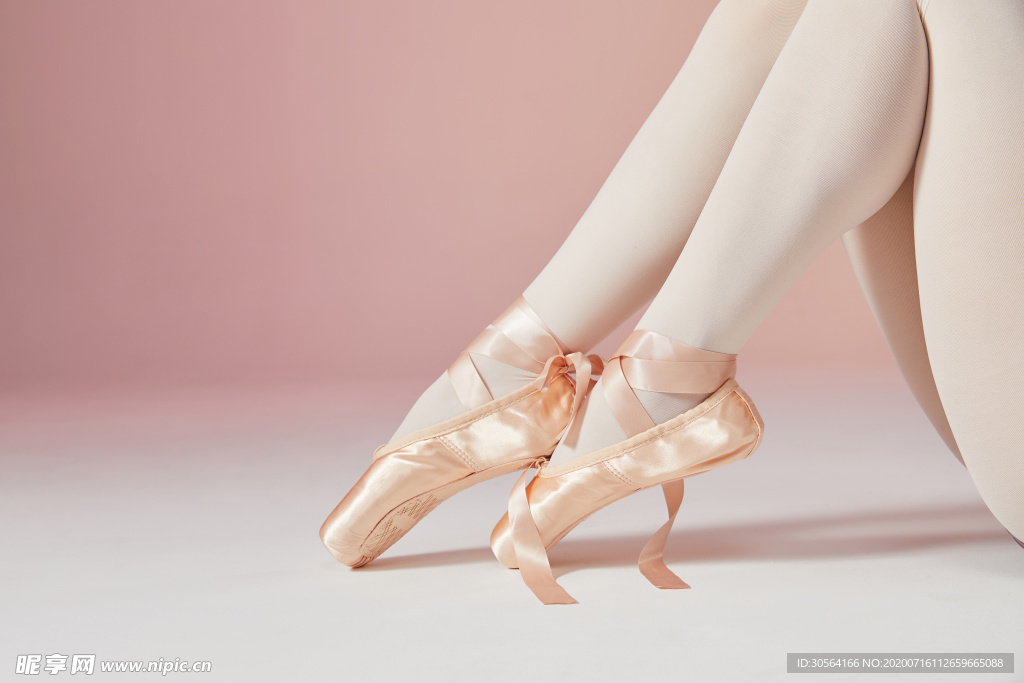 芭蕾脚尖女性人物舞蹈背景素材